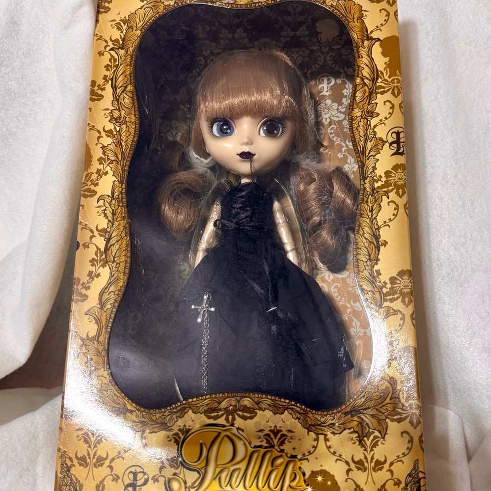 RARE Pullip NOIR 2012  RE-815 Groove 310mm The first Gothic Fashion Doll